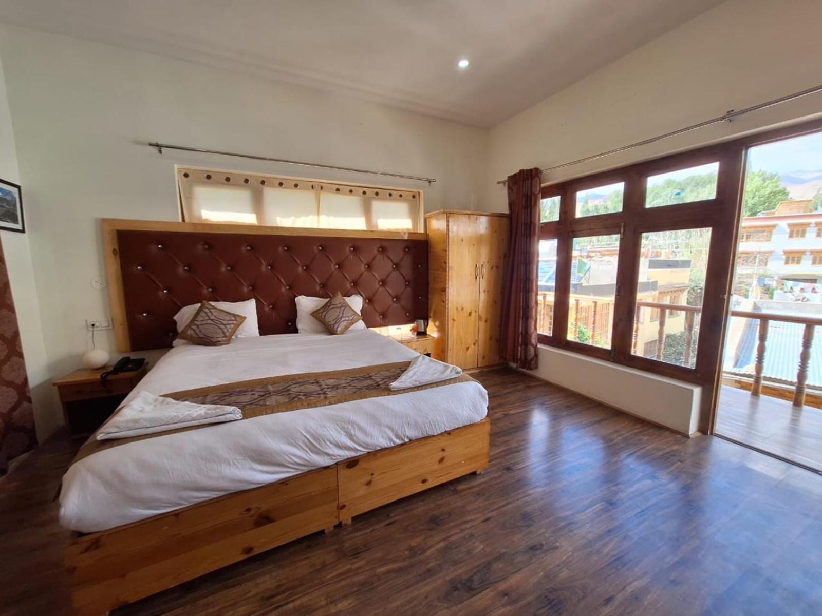 Fox Guest House Ladakh By Lexstays Λεχ Εξωτερικό φωτογραφία